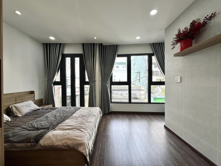 Bán nhà 7 Tầng Có Thang Máy, Gara Ô Tô Tại Ngọc Thụy