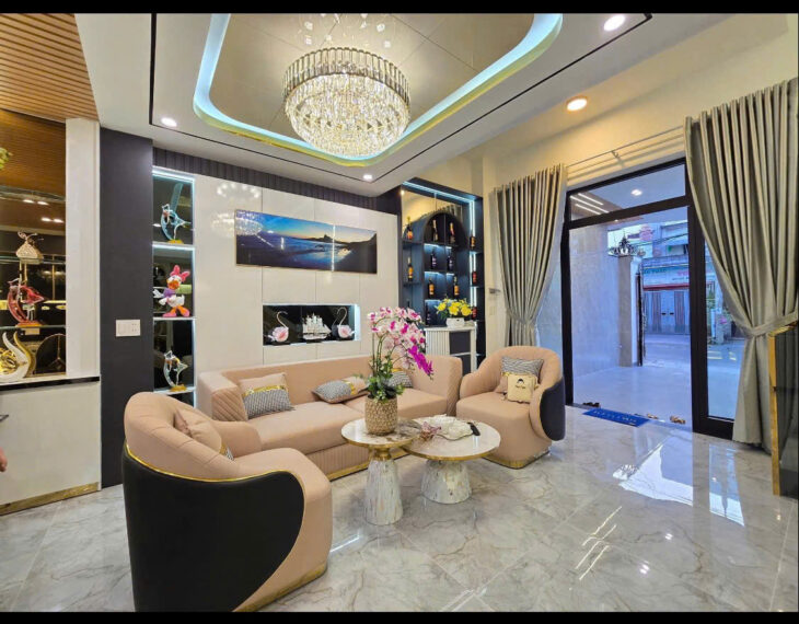 + Nhà 2,5 tầng Lê Kim Lăng, Trung Tâm Cẩm lệ, đường 7,5m lề 9m, gần Lê đại hành và sân bay.