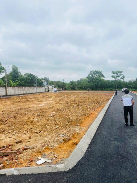 Đất nền Láng Hòa Lạc giá 2.5 tỷ diện tích 100m2 gần khu đô thị VinGroup – Nguyễn Hùng BĐS –