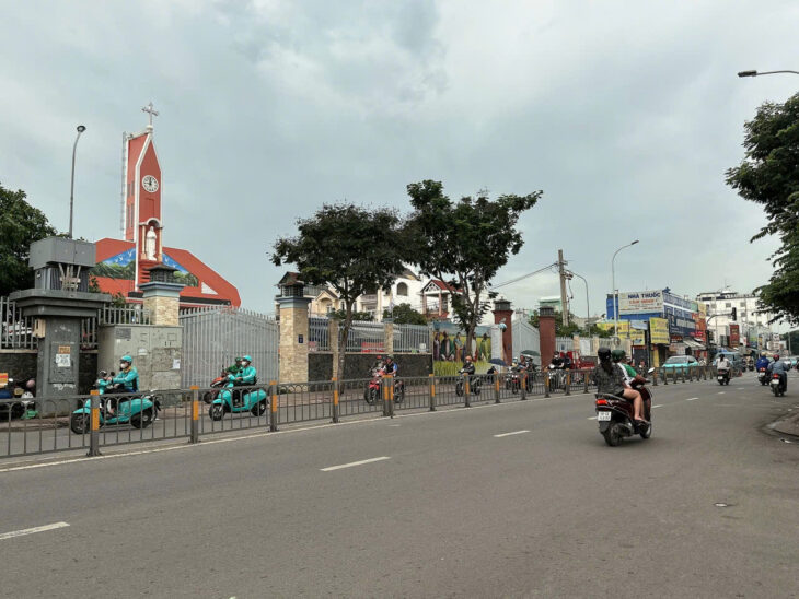 Nhà mặt tiền đường 30m Lê Đức Thọ 151m2 ngang 5.1m 4 tầng BTCT ngay chợ KD đỉnh 21 tỷ.