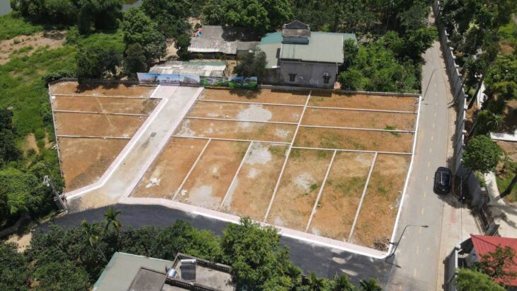 Đất nền Láng Hòa Lạc 100m2 giá 2.7 tỷ – gần trung tâm thương mại, tiện kinh doanh Nguyễn Hùng BĐS