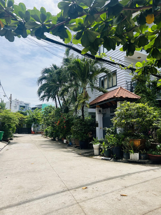 Bán lô đất trống KDC Kim Sơn , P.Tân Phong Quận 7,DT 235m2,gần trường ĐH, Tiện xây CHDV giá 21ty