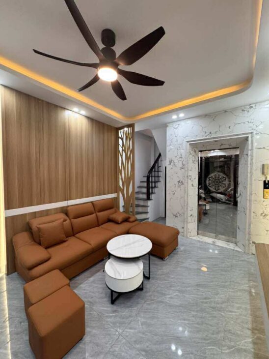 TT Hai Bà Trưng, Nhà 5 Tầng Thang Máy Mới Tinh, Lô Góc , Full Nội Thất Nhỉnh 8 Tỷ