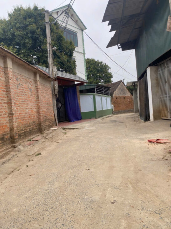 Đông Yên – Quốc Oai dựa trên thông tin bạn cung cấp: