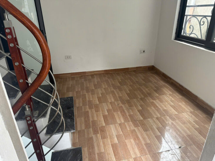 Bán nhà cực đẹp 14m x 3 tầng ô tô kinh doanh tại 172 Tôn Đức Thắng, Đống Đa