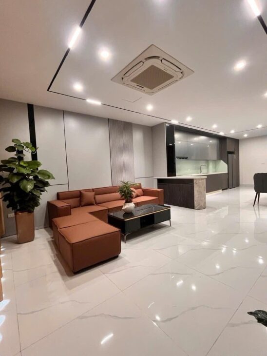 Bán nhà lô góc 6 tầng đẹp như mơ tại trung tâm Ngọc thụy Long Biên