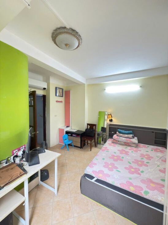Cần bán nhà 40m x 3 tầng giá 8ty150 cực ngon giá tốt ngõ 296 Minh Khai, HBT