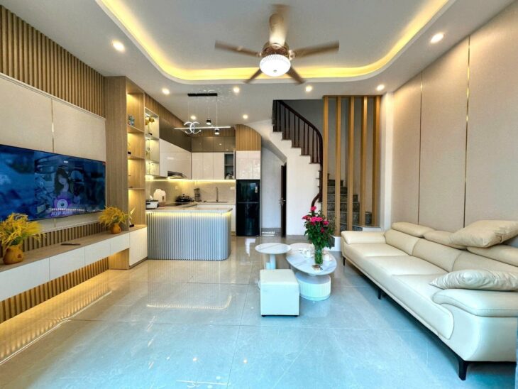 TT MỸ ĐÌNH – LÔ GÓC- 6 PHÒNG CHO THUÊ – Ô TÔ QUA NHÀ – DIỆN TÍCH 34M2 – GIÁ CHỈ 7,6 TỶ