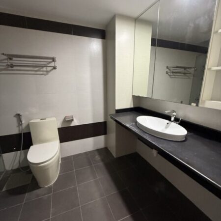 Bán nhà Láng Hạ, Ba Đình, ngõ thông ô tô tránh, 65m2, 5 tầng, chỉ 24 tỷ