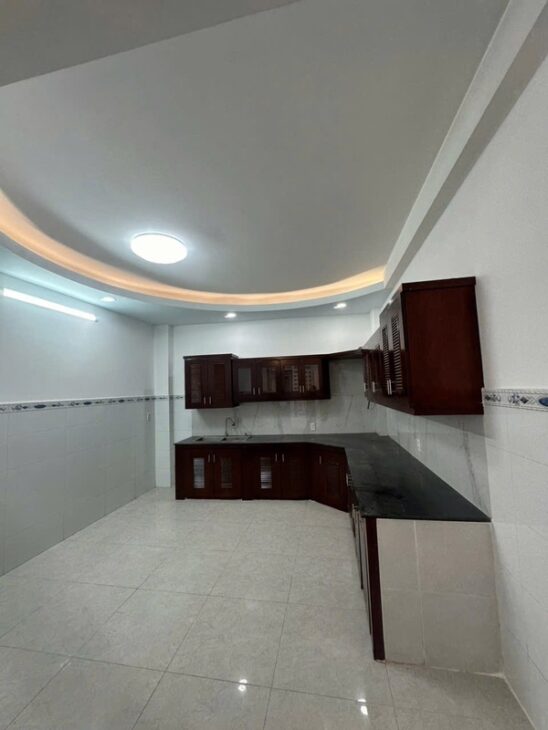 ???? BÁN NHÀ CUỐI ĐƯỜNG TÊN LỬA, 35M², 3 TẦNG, NHỈNH 3 TỶ – HẺM THÔNG THOÁNG, NHÀ CÓ HẦM XE