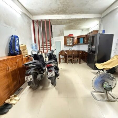 Bán nhà Yên Hoà, Cầu Giấy, ngõ nông, 32m2, 6 tầng, Mt 4.2m, chỉ 8.4 tỷ Bán nhà Yên Hoà, Cầu Giấy, ngõ nông, 32m2, 6 tầng, Mt 4.2m, chỉ 8.4 tỷ