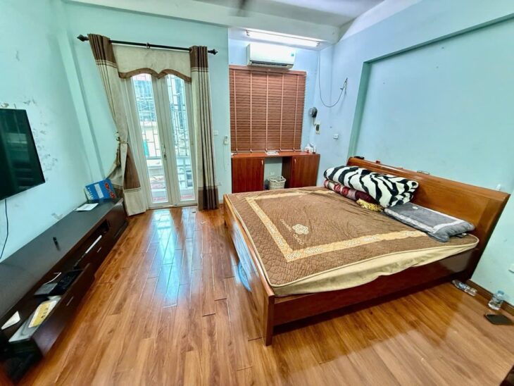 Bán nhà Yên Hoà, Cầu Giấy, ngõ nông, 32m2, 6 tầng, Mt 4.2m, chỉ 8.4 tỷ