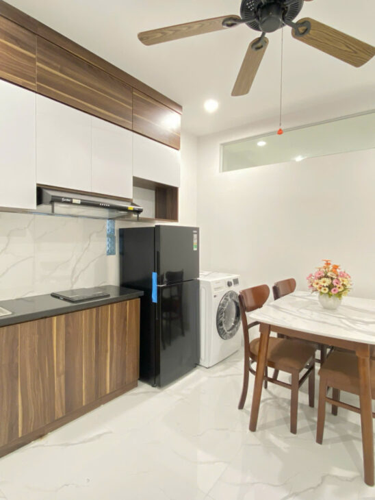 Cho thuê 1pk 1p cực đẹp thoáng ban công Full đồ tại 98 Thái Hà