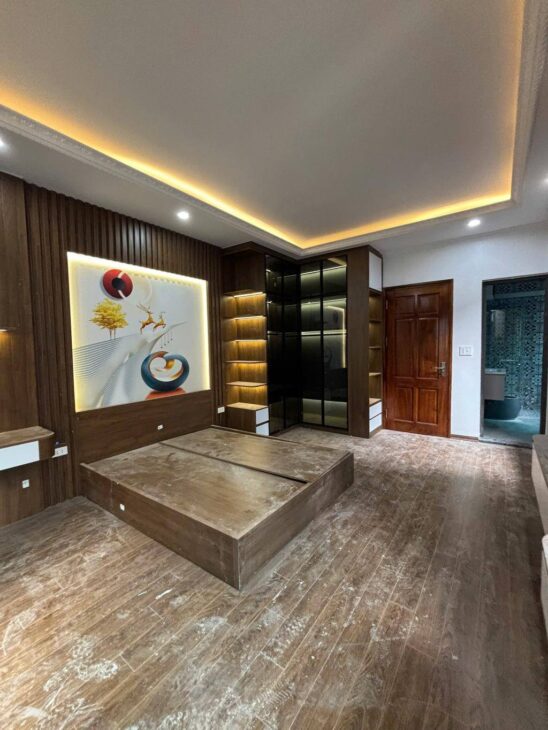 TRUNG TÂM BA ĐÌNH – LÔ GÓC – 7 TẦNG THANG MÁY – SỔ HOA HẬU.