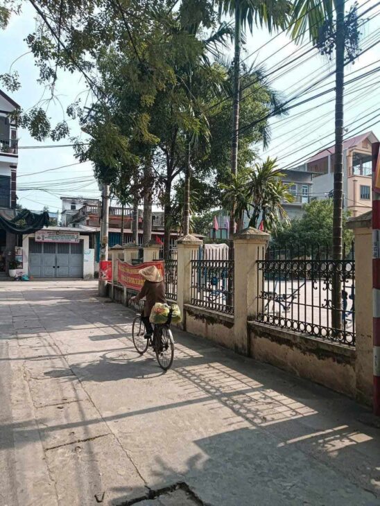 ANH CHI EM CẦN TÌM CHỦ MỚI CHO MẢNH ĐẤT 54M2 GIÁ 70TR/M2 ANH CHỊ EM NÀO CÓ NHU CẦU XIN LIÊN HÊ