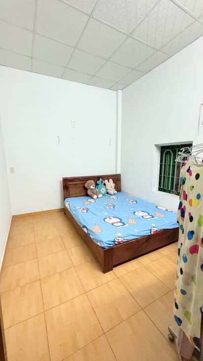 BÁN NHÀ 2 TẦNG ĐƯƠNG 2 Ô TÔ GẦN NHÀ THỜ BA LÀNG GẦN BIỂN VĨNH HOÀ