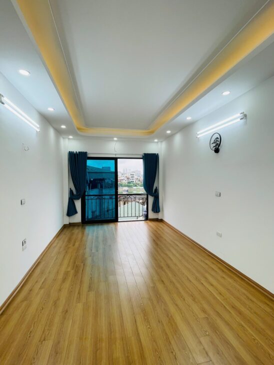 Bán nhà Mới đẹp Phố Linh Quang,Đống Đa 60m/ 7T Thang máy 15 Tỷ, mới đẹp view Hồ