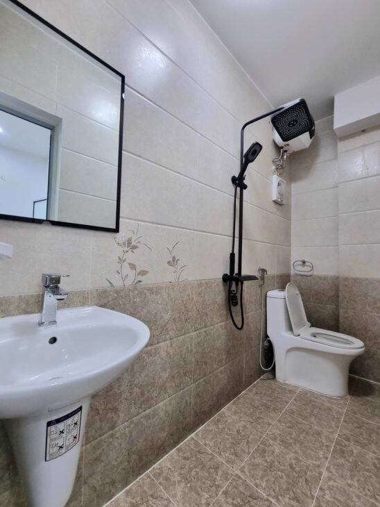 Bán nhà phố Khương Trung -TX, 25m2 ngõ thông – kinh doanh đỉnh – nhà mới – chỉ 5,38T