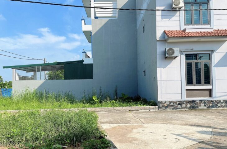 BÁN ĐẤT ĐẤU GIÁ PHÚC THỌ, GIÁ 4X, Ô GÓC MT 8M