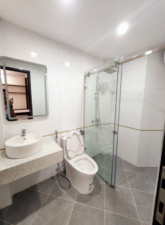 NHÀ TẠI BA ĐÌNH 50M2-6 TẦNG THANG MÁY- 4M MT- 12.5 TỶ