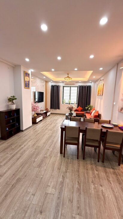 💥Tòa B10 Nam Trung Yên 61/65m 2PN Nội thất cực đẹp, 4.67 tỷ, trung tâm Cầu Giấy💥