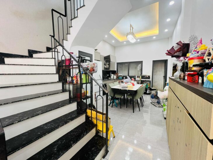 ĐẸP HIẾM- Ô tô đỗ cửa Phố Lạc Long Quân 58m/ 4Tầng/ MT 4.2m 15.5 Tỷ, mới đẹp