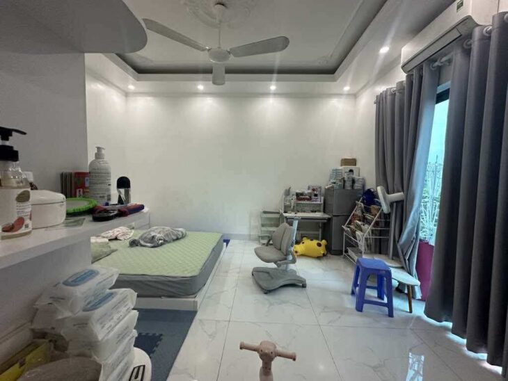 Bán nhà phân lô Vũ Hữu, 55m2, 5 tầng, ô tô vào nhà, 2 mặt thoáng, ở ngay