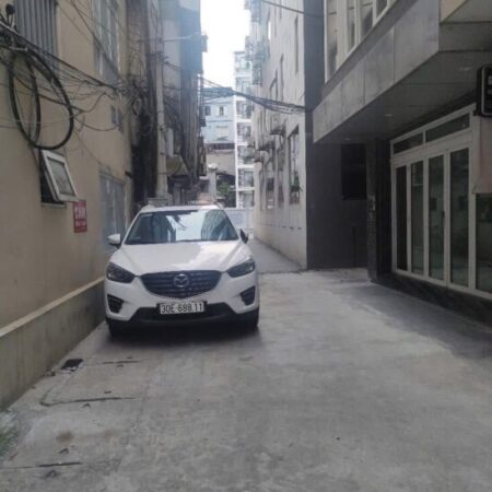 VỊ TRÍ HIẾM-Mặt ngõ Ô tô Phố Linh Lang 79m/5Tầng/ MT 4.4m 31.8 Tỷ, Cách Phố 10m