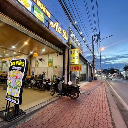 H. Củ Chi ! SANG NHANH 5 NGÀY ! SANG QUÁN NEM NƯỚNG GIÁ RẺ CHỈ CÒN 75 tr ( Quán đầu tư Full mới 250