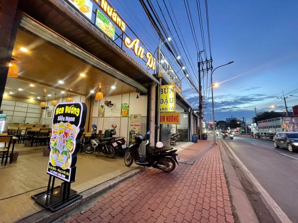 H. Củ Chi ! SANG NHANH 5 NGÀY ! SANG QUÁN NEM NƯỚNG GIÁ RẺ CHỈ CÒN 75 tr ( Quán đầu tư Full mới 250