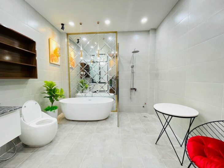 BÁN HXH 16m NGUYỄN CỬU VÂN sát Quận 1. DIỆN TÍCH: 942,2 (35,3Mx35M ). CẤP 4- CN: 950M2 – 180 TỶ