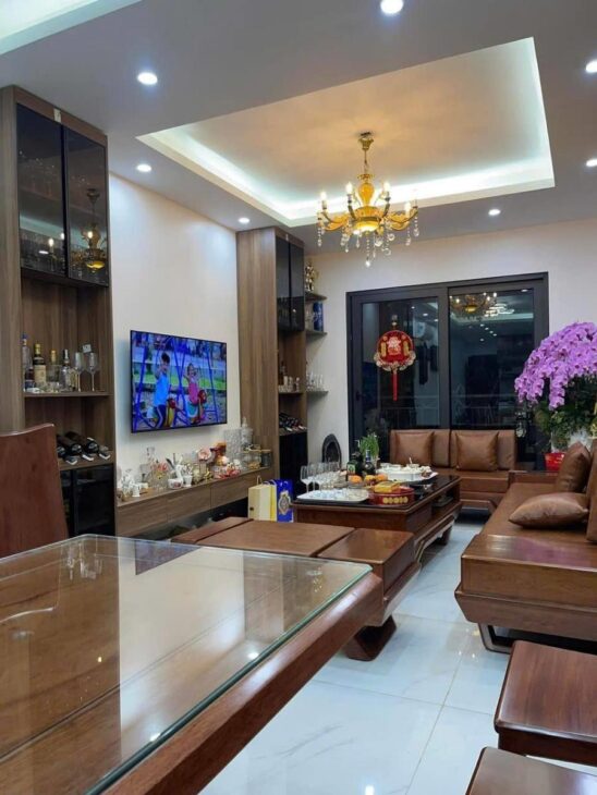 Bán nhà mặt phố Hoàng Hoa Thám vỉa hè kinh doanh –thang máy – văn phòng 65m 6tầng 31,8 tỷ