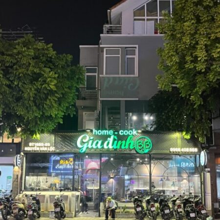 Cho thuê nhà mặt phố Nguyễn Gia Thiều,Hoàn Kiếm 80M2 mặt tiền 9m,giá thuê 35tr/th