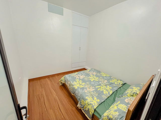 Tập thể tầng 1 – Ngõ 106 Chùa Láng Sổ 16m – sử dụng 30m.