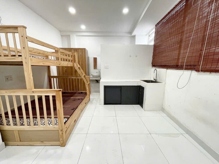 CHDV ngang 8m hẻm 276 Thống Nhất 240m2 6 tầng 31PN 160tr về túi NT mới gần Lotte 36.5 tỷ