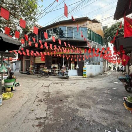 TẠI ĐỘI 2 QUYẾT TIẾN.ANH CHỊ EM NÀO CẦN ALO EM AH.