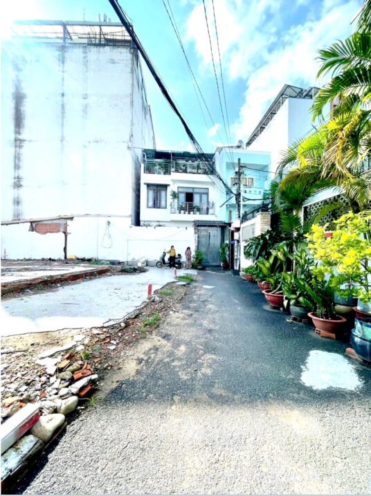 Toà nhà văn phòng đẹp, thang máy HXH Huỳnh Văn Bánh, Phú Nhuận. 420m2 sàn, giá 21,3 tỷ