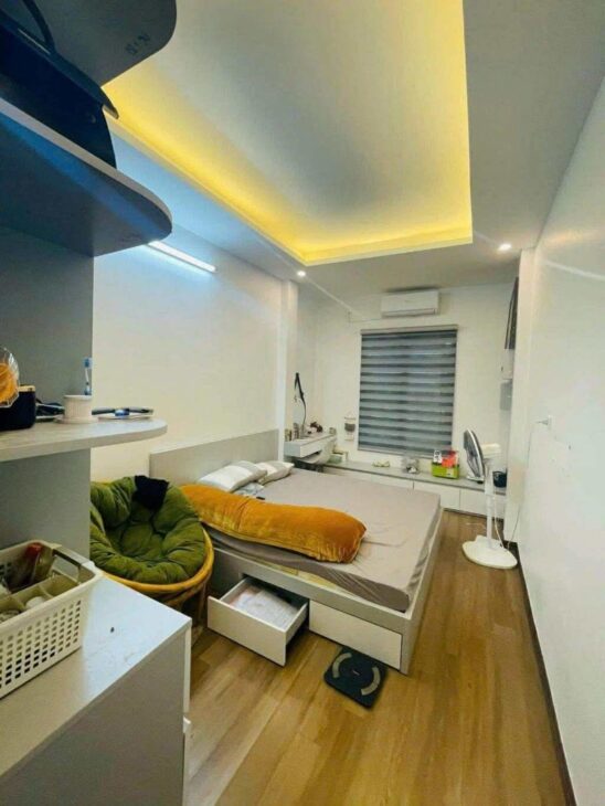 Bán nhà Đội Cấn, Ba Đình, 2 thoáng, ngõ 3 gác, 34m2, 5 tầng, tặng nội thất, chỉ 9.35 tỷ
