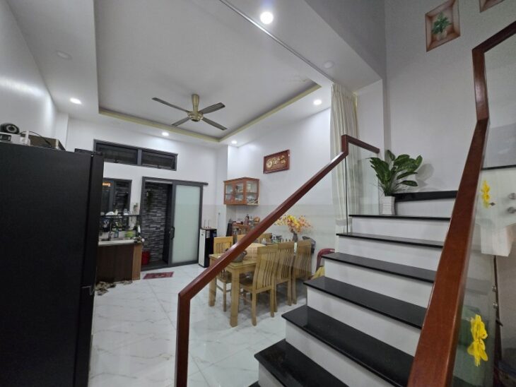 Bán nhà 4 tầng, 62m², 4PN, 5WC, 6.7 tỷ, Tam Bình, Thủ Đức