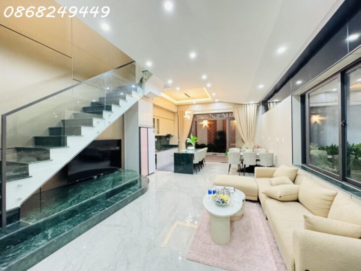 🌹 Siêu phẩm🌹 Nhà mới tinh, đẳng cấp Châu Âu, cạnh bờ Sông, nội thất xịn.