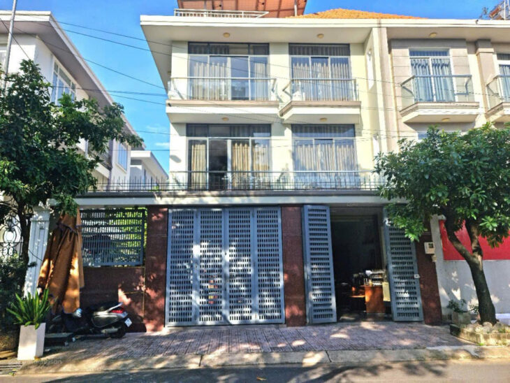 BIỆT THỰ ĐẸP LIÊN PHƯỜNG SÁT DỰ ÁN GLOBAL CITY BÁN GẤP