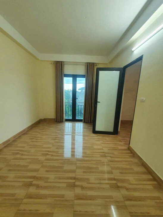 YÊN NGHĨA QUANG TRUNG GIẢM CHÀO 200TR CHỈ CÒN 5 TỶ 200TR VỚI 36M VUÔNG ,GẦN BẾN XE YÊN NGHĨA ,NHÀ