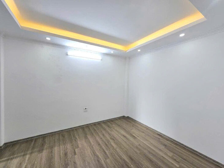 NHÀ ĐẸP ĐẠI ÁNG -MỚI KOONG -4 TẦNG – Ô TÔ ĐỖ CỬA – GẦN HỒ ĐIỀU HÒA – CHỈ 4 TỶ!