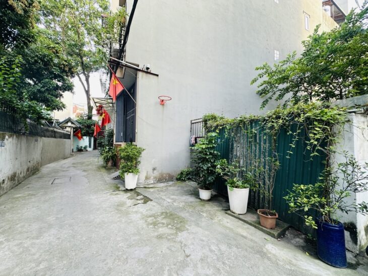 Bán đất Gia Thụy Long Biên – 70m -oto tải vào đất – nhỉnh 13 ty tỷ (thương lượng)