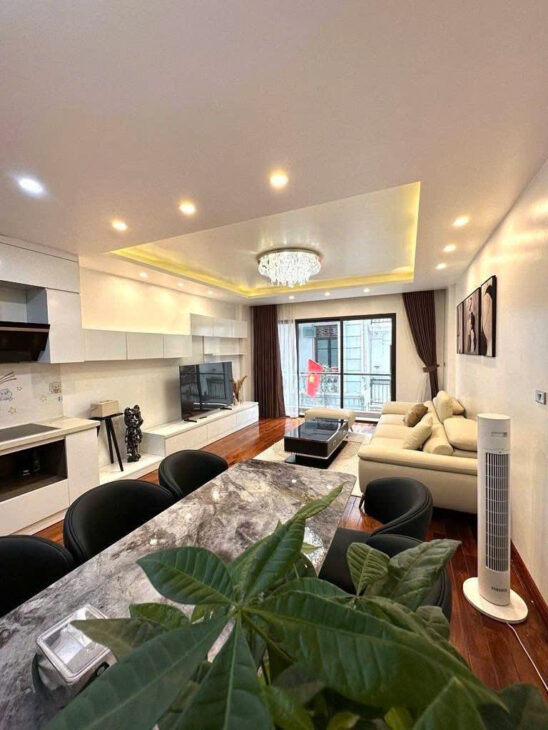BÁN NHÀ CỔ NHUẾ 70M² X 6 TẦNG, THANG MÁY, KINH DOANH, PHÂN LÔ, Ô TÔ, CHỈ 15 TỶ