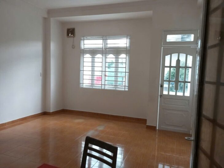 Cho thuê nhà MT Hồng Hà, P.9, 4.5x7m, 1 trệt, 1 lầu, 13tr, TL