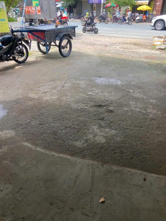 Cho thuê nhà mặt tiền Đinh Bộ Lĩnh, P.26, 4x10m, 1 lầu, 14tr