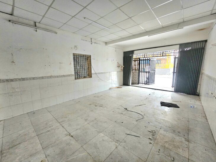 Cho thuê nhà mặt tiền Cây Keo, P. Tam Phú, 4x13m, 1 trệt, 1 lầu, 1pn,1wc,12tr