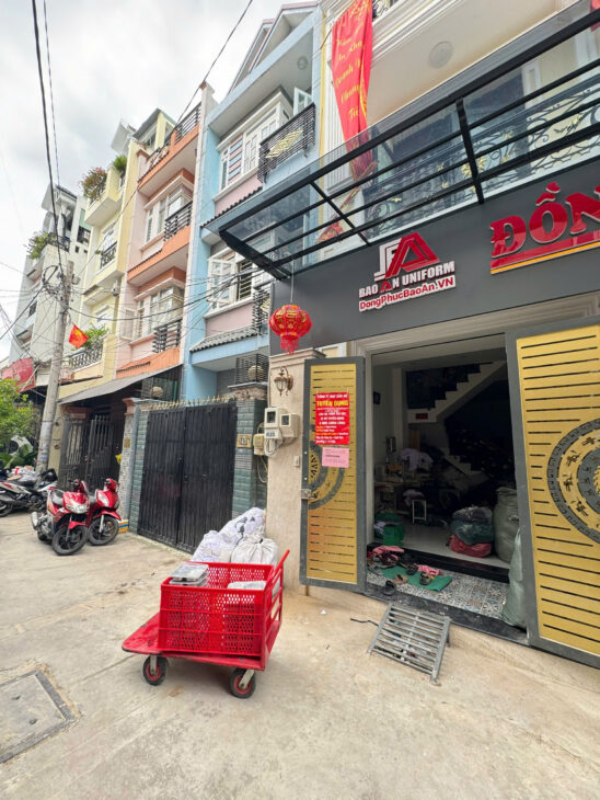 NHÀ 3 TẦNG – HẺM XE HƠI – BÌNH TÂNI – 4PN – 54M² – CHỈ 5.3 TỶ (TL)