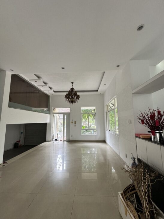 Chỉ 170 triệu/m² – Sở hữu biệt thự 288m² mặt tiền 12m tại khu VIP Quận 7